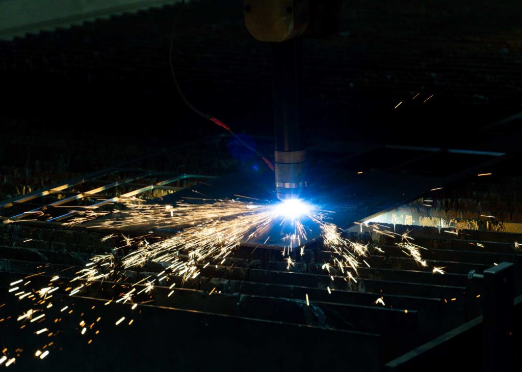 CNC-Plasmaanlage in Aktion bei Metallbau Meier in Heiligenstadt